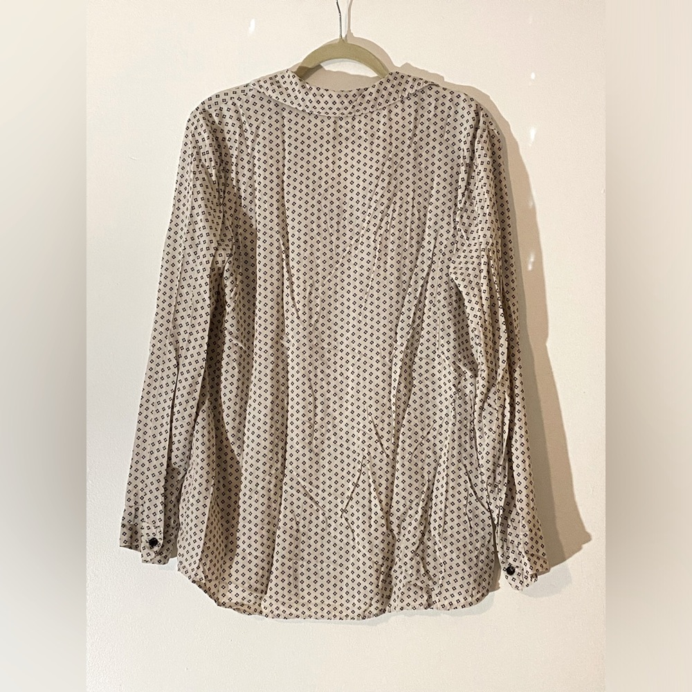 Splendid Nordstrom Roll Tab Diamond Dot Lightweight Shirt Blouse Size L - Picture 2 of 5